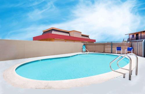Barstow Hotel | Travelodge by Wyndham Barstow
