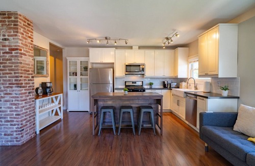 South Park Apartment | Two Historic South Park Apartments