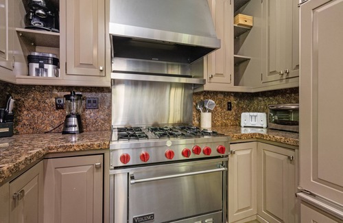 Beverly Glen House | Ultra Stunning Beverly Hills Villa Style Home w Pool, Elevator & Surround Sound