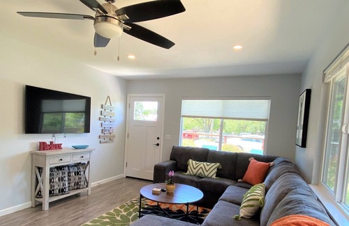 Santa Ynez House | Updated hideaway steps away from Santa Ynez