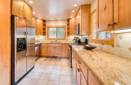 Olympic Valley House | Valley Vista at Palisades -4 BR, Mountain Views, Pet-Friendly, Close to Village!