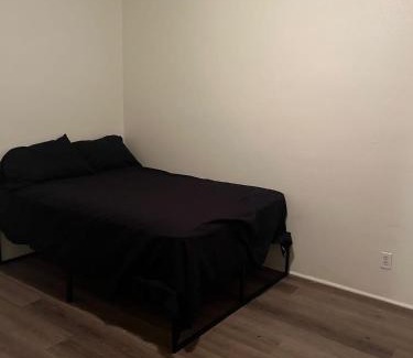 Van Nuys Hostel | Van Nuys Homes for the Soul