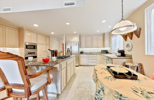 Village of La Jolla House | Village and Views!