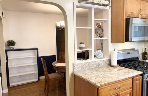 Oak Park House | Walk to All ☀️ Spacious HOUSE 🏠 w/Yard & Parking ❤️