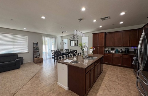 Hood House | Welcome to Your Dream Retreat!