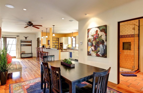 West Beach House | West Beach Villas 5 & 6 - 2 villa rental (entire property) - 2 blocks to beach, State St!