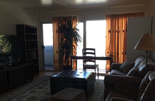 Piedmont Avenue House | your 2 bedroom home while you travel