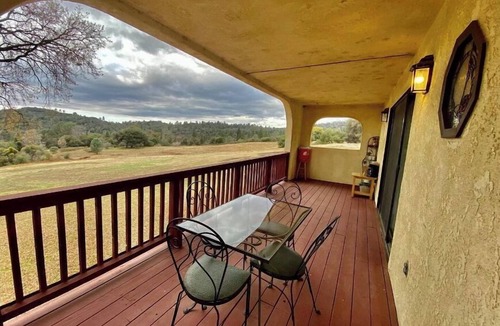 Mariposa Apartment | 1.5 Bedroom suite overlooking Shooting Star Ranch