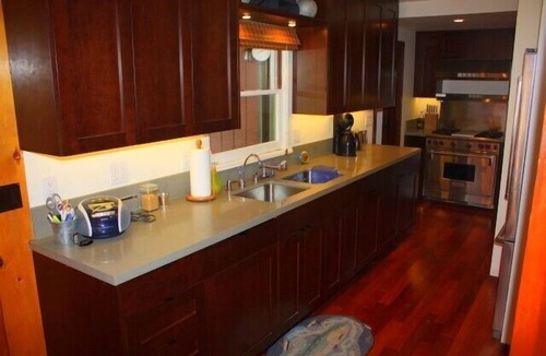 Donner Lake Woods House | 1 bed + kids room, 2 bath, sleeps 4 adults. West End of Donner Lake DLR#105