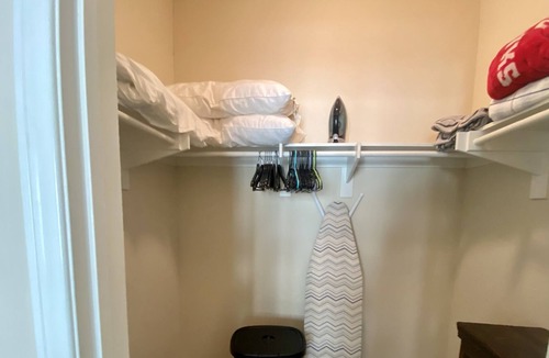 Pacific Terrace Condo | 1 Bedroom Gaslamp District with Parking
