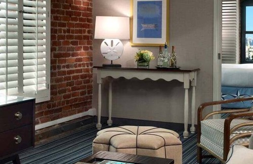 Fisherman's Wharf Hotel | 1-Bedroom Suite at a 4.5⭐️ Hotel