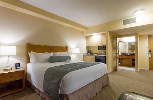 Carlsbad Resort | 1 Grand Pacific Palisades Resort,Hot Tub, Pool