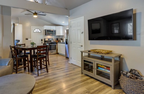 Fawnskin Cottage | < 1 Mi to Big Bear Lake: Fawnskin Cottage w/Grill