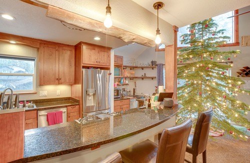 South Lake Tahoe House | 1 Mi to Heavenly Ski Resort: Retreat w/Sauna