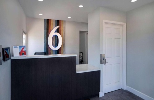 Pacific Apartment | 1 Queen Bed | Micfridge