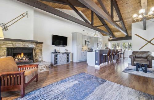 Dollar Point Apartment | 10 Mi to Palisades Tahoe! Condo with Game Room