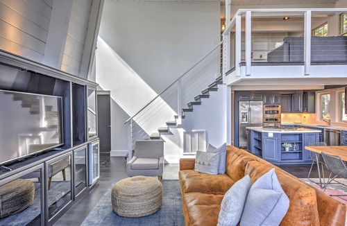 Lake Forest House | 10 Mi to Skiing: Tahoe City A-Frame Home