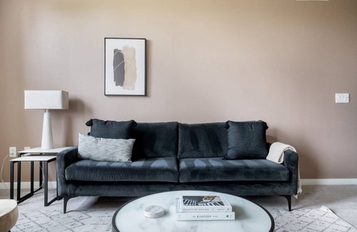 Union City Apartment | 106 m² Apartment ∙ 2 bedrooms ∙ 4 guests