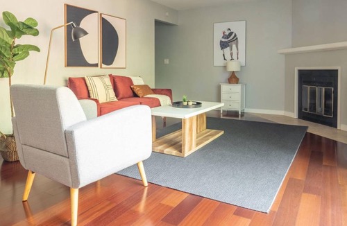 Centennial House | 111 m² House ∙ 3 bedrooms ∙ 6 guests