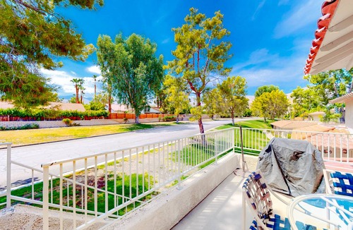 Palm Desert Condo | 112 m² Condo ∙ 2 bedrooms ∙ 5 guests