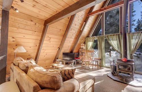 Bear Valley House | 129 m² House ∙ 3 bedrooms ∙ 10 guests