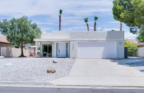 Desert Hot Springs House | 132 m² House ∙ 3 bedrooms ∙ 6 guests