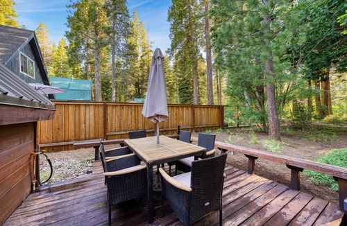 Tahoma House | 135 m² House ∙ 3 bedrooms ∙ 6 guests