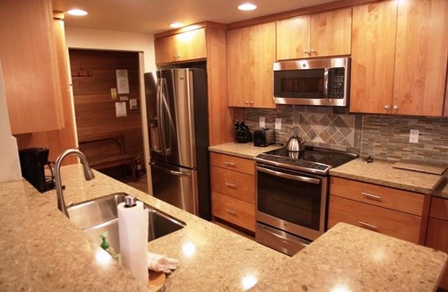 Mammoth Lakes Condo | 139 m² Condo ∙ 3 bedrooms ∙ 9 guests