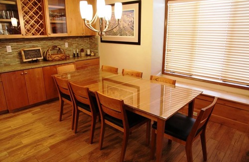 Mammoth Lakes Condo | 139 m² Condo ∙ 3 bedrooms ∙ 9 guests