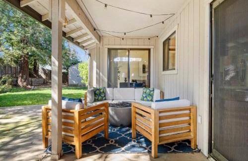 Pleasant Grove House | 148 m² House ∙ 3 bedrooms ∙ 8 guests