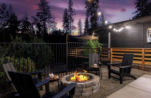 Yosemite Forks Cabin | 15 min to Yosemite, 9 min to Bass Lake Kid cabin w/ht tb & game room, 1 dog max