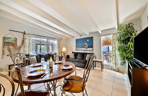 West Newport House | 151 m² Maisonette ∙ 2 bedrooms ∙ 6 guests