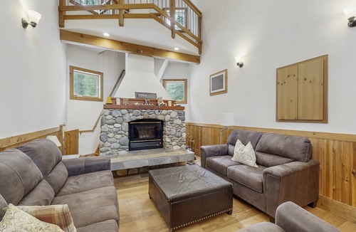 Serene Lakes House | 177 m² House ∙ 4 bedrooms ∙ 10 guests