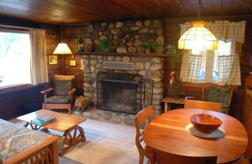 North Wawona Ski Chalet | 18 Le Fawn