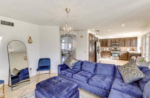 Lake Elsinore House | 181 m² House ∙ 4 bedrooms ∙ 10 guests