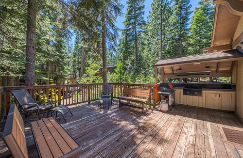 Tahoe Woods House | 182 m² House ∙ 3 bedrooms ∙ 8 guests
