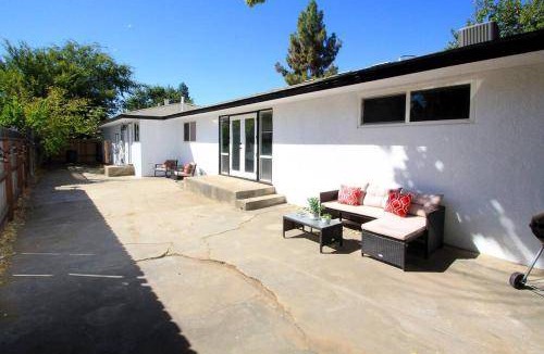 Raisin House | 185 m² House ∙ 4 bedrooms ∙ 12 guests