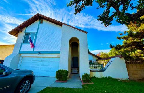 Rancho Cucamonga House | 1b1b Private and quiet sun roomA
