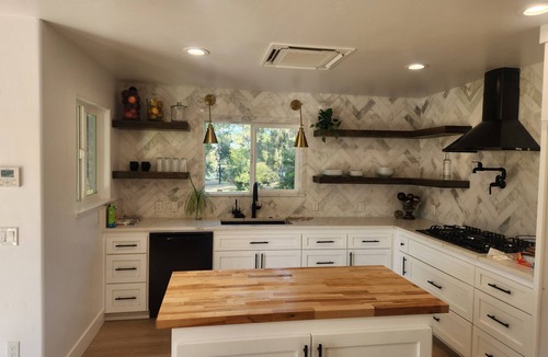 Red Bluff House | 2 acres 3 bed 3.5 bath on the Sacramento River.