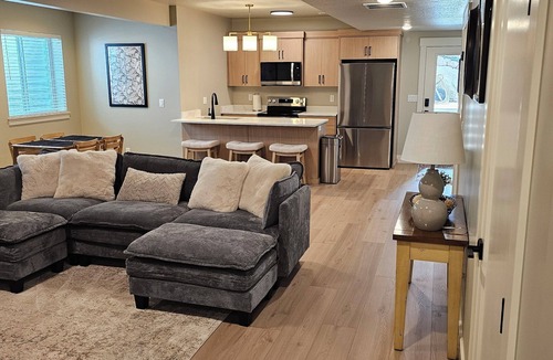 North Ogden Apartment | 2-bedroom apartment in North Ogden - 20 min to skiing and minutes to hiking