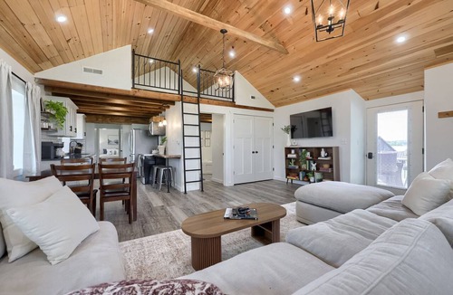 Paradise Apartment | 2-bedroom apartment in adorable Georgetown for relaxing stays