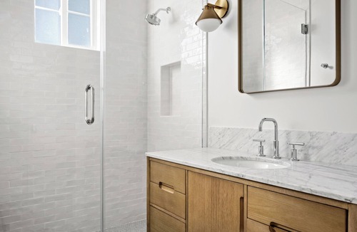 Solvang Apartment | 2-bedroom - WiFi, AC, garage parking with EV charger.