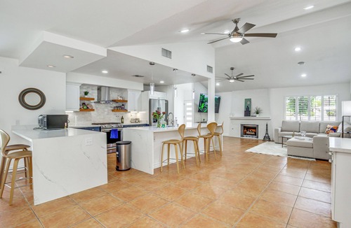 Racquet Club Estates House | 2 Mi to Dtwn: Pet-Friendly Home in Palm Springs