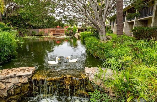 Santa Barbara Hotel | 2-Star Hotel ∙ Ramada by Wyndham Santa Barbara