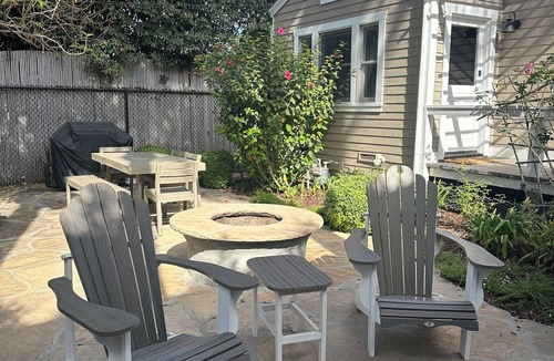 Lower State Cottage | 2 West Beach Cottages, 1 Block to Beach & Downtown, Harbor & Funk Zone