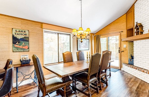 Tahoe Pines House | 202 m² House ∙ 4 bedrooms ∙ 10 guests