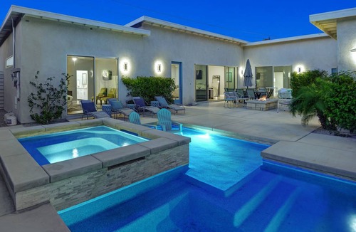 Desert Park Estates House | 211 m² House ∙ 4 bedrooms ∙ 8 guests