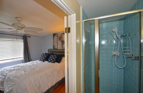 Avalon House | 211CLU 211 Claressa - Up