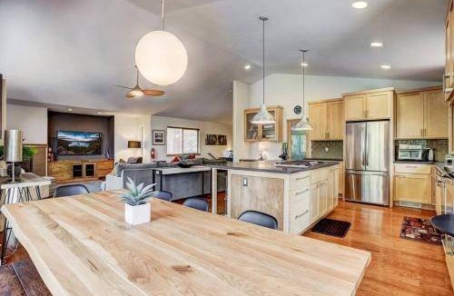 Black Bart House | 214 m² House ∙ 4 bedrooms ∙ 8 guests