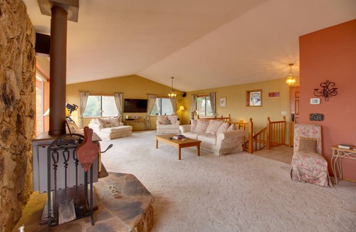 Kelseyville House | 222 m² House ∙ 3 bedrooms ∙ 6 guests